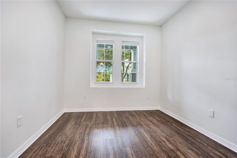 House in Apollo Beach, Florida 4 bedrooms, 339.37 sq.m. № 2208623 - photo 5