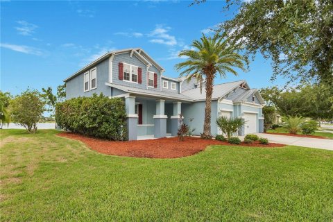 House in Apollo Beach, Florida 4 bedrooms, 339.37 sq.m. № 2208623 - photo 3