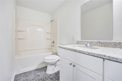 House in Apollo Beach, Florida 4 bedrooms, 339.37 sq.m. № 2208623 - photo 22