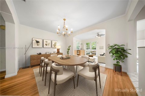 House in Miami, Florida 2 bedrooms, 143.72 sq.m. № 2023237 - photo 3