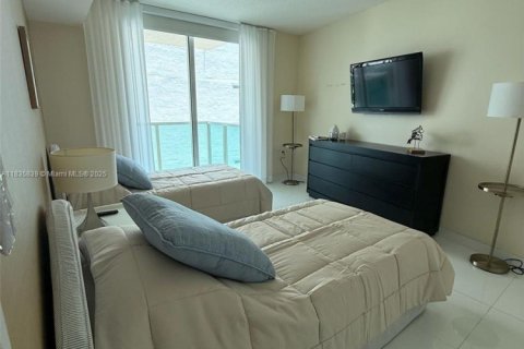 Copropriété à vendre à Sunny Isles Beach, Floride: 3 chambres, 134.43 m2 № 1818372 - photo 14
