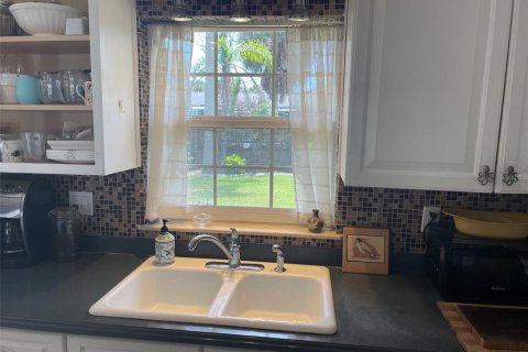House in Flagler Beach, Florida 2 bedrooms, 94.39 sq.m. № 2389468 - photo 16