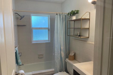 House in Flagler Beach, Florida 2 bedrooms, 94.39 sq.m. № 2389468 - photo 26