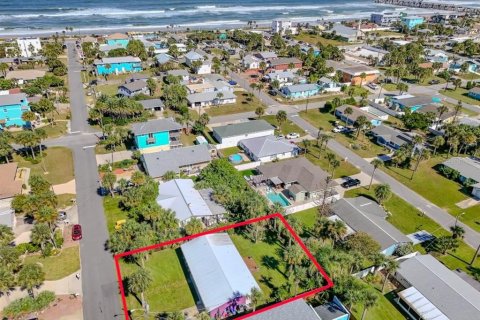 House in Flagler Beach, Florida 2 bedrooms, 94.39 sq.m. № 2389468 - photo 3