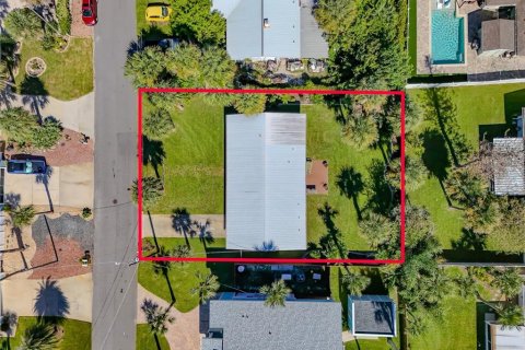 House in Flagler Beach, Florida 2 bedrooms, 94.39 sq.m. № 2389468 - photo 4