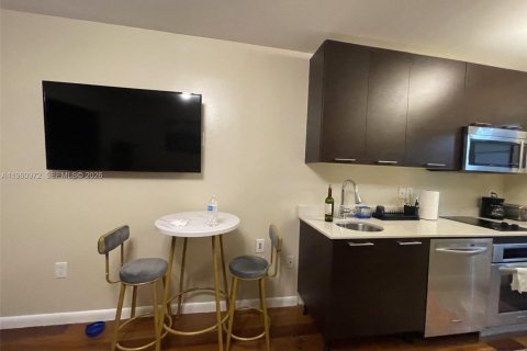 Снять в аренду квартиру в Майами-Бич, Флорида 1 спальня, 40.51м2, № 2024551 - фото 4