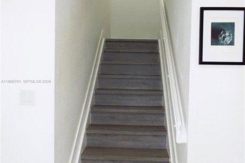 Adosado en venta en Cutler Bay, Florida, 3 dormitorios, 139.73 m2 № 2028897 - foto 20