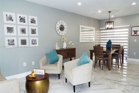 Adosado en venta en Cutler Bay, Florida, 3 dormitorios, 139.73 m2 № 2028897 - foto 6