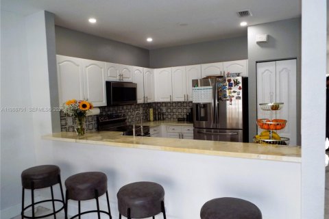 Adosado en venta en Cutler Bay, Florida, 3 dormitorios, 139.73 m2 № 2028897 - foto 14