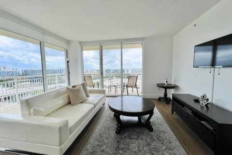 Condo in Aventura, Florida, 2 bedrooms № 2076616 - photo 6