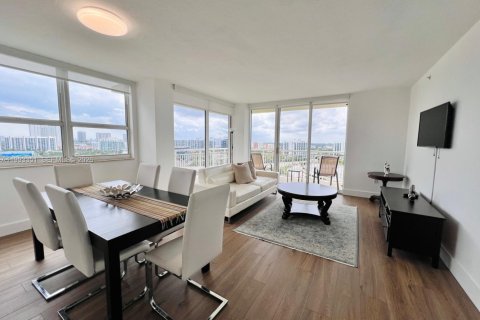 Condo in Aventura, Florida, 2 bedrooms № 2076616 - photo 9