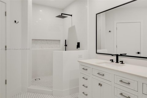 Condo in Miami, Florida, 4 bedrooms  № 1953389 - photo 30