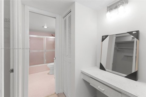 Купить кондоминиум в Майами-Бич, Флорида 1 спальня, 60.76м2, № 2053703 - фото 13