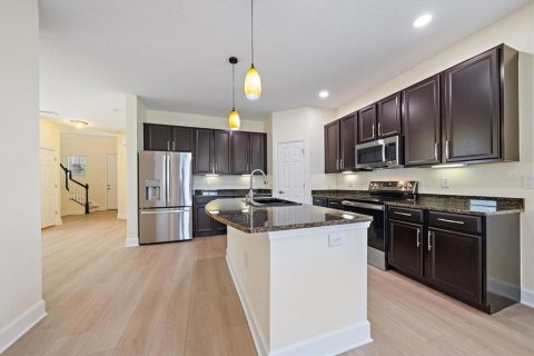 House in Sarasota, Florida 4 bedrooms, 198.72 sq.m. № 2221378 - photo 26
