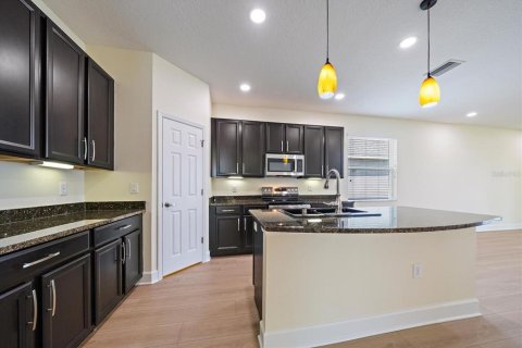 House in Sarasota, Florida 4 bedrooms, 198.72 sq.m. № 2221378 - photo 28