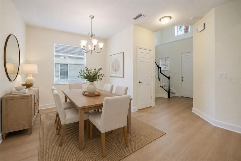 House in Sarasota, Florida 4 bedrooms, 198.72 sq.m. № 2221378 - photo 6
