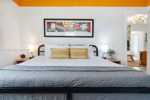 Casa en alquiler en Miami, Florida, 3 dormitorios, 115.94 m2 № 1864512 - foto 25