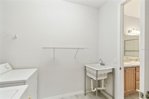 Casa en venta en Kissimmee, Florida, 3 dormitorios, 225.47 m2 № 1772131 - foto 29