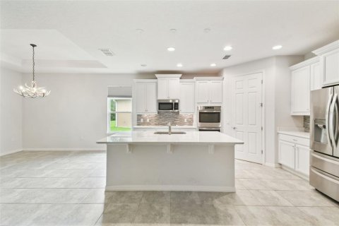 Casa en venta en Kissimmee, Florida, 3 dormitorios, 225.47 m2 № 1772131 - foto 9