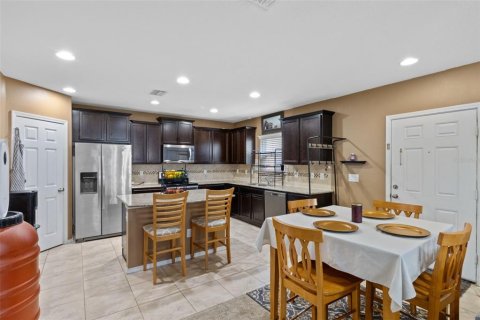 Townhouse in MAGNOLIA PARK in Riverview, Florida 2 bedrooms, 122.63 sq.m. № 1907317 - photo 4