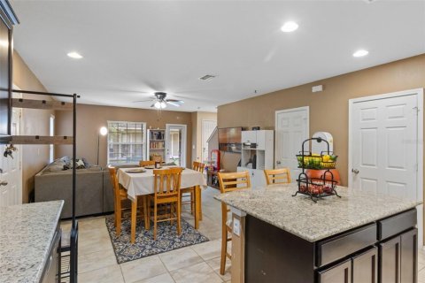 Townhouse in MAGNOLIA PARK in Riverview, Florida 2 bedrooms, 122.63 sq.m. № 1907317 - photo 5