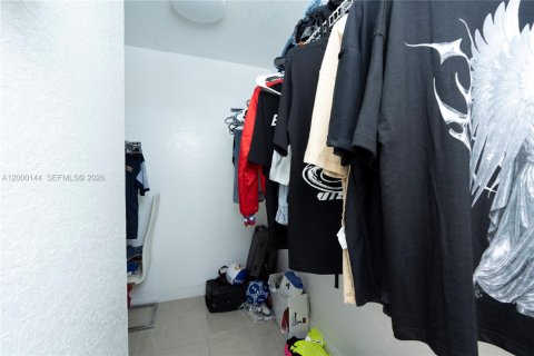 Condominio en venta en Hialeah, Florida, 3 dormitorios, 101.26 m2 № 2067230 - foto 18
