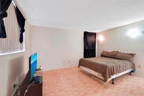 Condominio en venta en North Lauderdale, Florida, 2 dormitorios, 92.9 m2 № 1481824 - foto 19