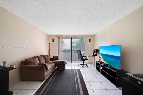 Condominio en venta en North Lauderdale, Florida, 2 dormitorios, 92.9 m2 № 1481824 - foto 12