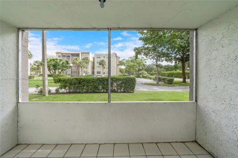Condominio en venta en North Lauderdale, Florida, 2 dormitorios, 92.9 m2 № 1481824 - foto 16
