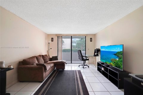 Condominio en venta en North Lauderdale, Florida, 2 dormitorios, 92.9 m2 № 1481824 - foto 13