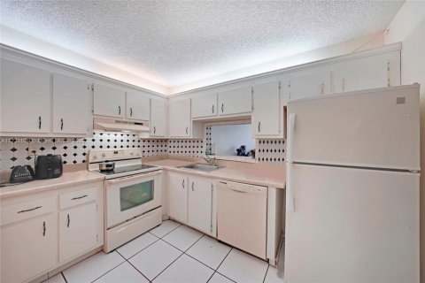 Condominio en venta en North Lauderdale, Florida, 2 dormitorios, 92.9 m2 № 1481824 - foto 4