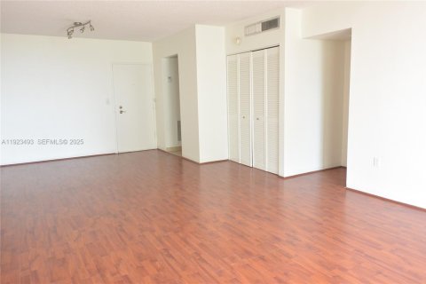 Купить кондоминиум в Майами-Бич, Флорида 1 спальня, 75.25м2, № 1982512 - фото 5