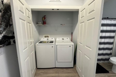 Touwnhouse à louer à Kissimmee, Floride: 4 chambres, 151.99 m2 № 2398639 - photo 17