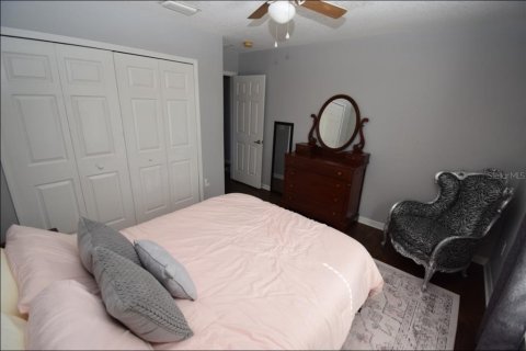 House in Riverview, Florida 5 bedrooms, 306.39 sq.m. № 1907287 - photo 29