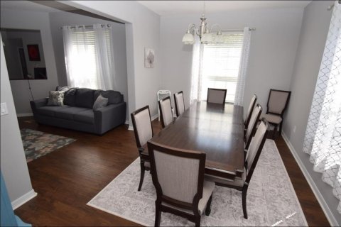 House in Riverview, Florida 5 bedrooms, 306.39 sq.m. № 1907287 - photo 5