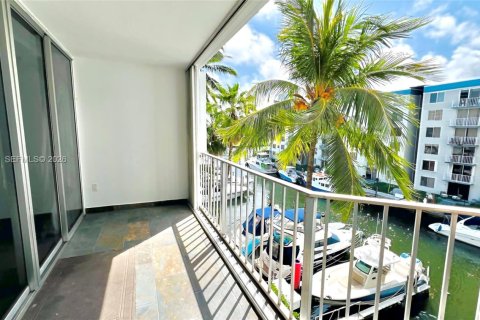 Condo à Miami, Floride, 2 chambres  № 2049460