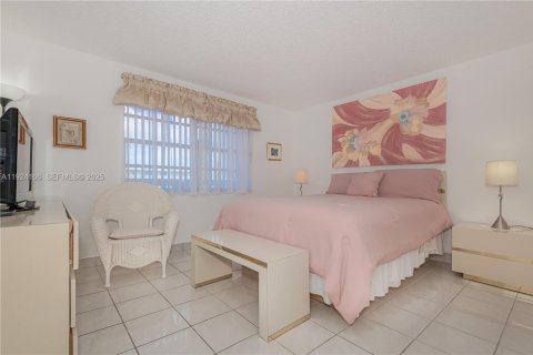 Condominio en venta en Dania Beach, Florida, 2 dormitorios, 110.55 m2 № 1982227 - foto 22