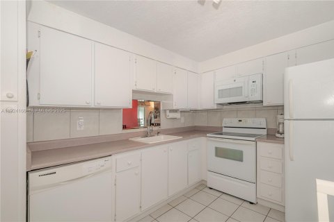 Condominio en venta en Dania Beach, Florida, 2 dormitorios, 110.55 m2 № 1982227 - foto 7