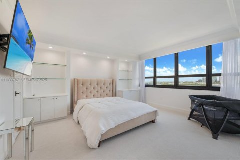 Снять в аренду кондоминиум в Майами, Флорида 2 спальни, 152.55м2, № 1992374 - фото 12