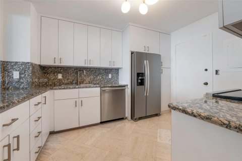 Снять в аренду кондоминиум в Майами, Флорида 2 спальни, 152.55м2, № 1992374 - фото 7