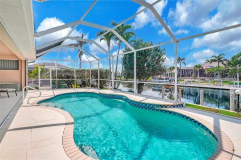 Casa en venta en Punta Gorda, Florida, 3 dormitorios, 217.11 m2 № 1687024 - foto 13