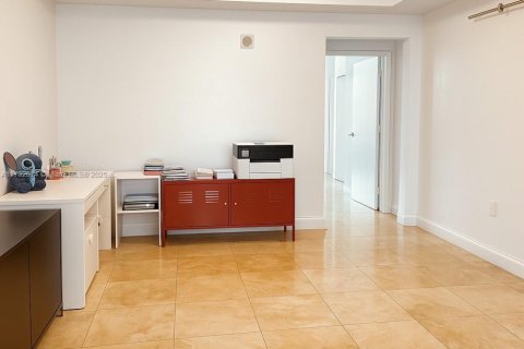 Купить кондоминиум в Авентура, Флорида 2 спальни, 171.5м2, № 1926608 - фото 12