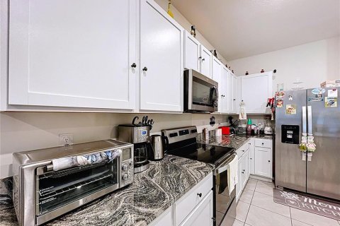 Townhouse in Wesley Chapel, Florida 3 bedrooms, 155.43 sq.m. № 1640713 - photo 12