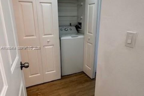 Condominio en alquiler en Tamarac, Florida, 2 dormitorios, 91.14 m2 № 2010201 - foto 18