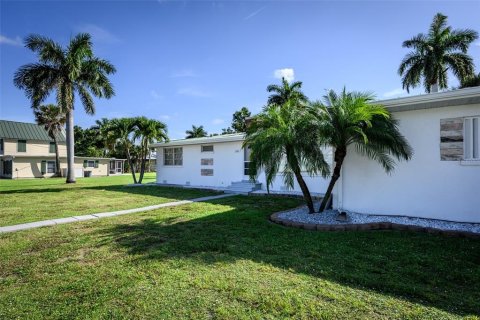 Villa ou maison à Punta Gorda, Floride 3 chambres, 148.74 m2 № 2134167
