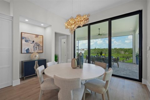 House in Nokomis, Florida 4 bedrooms, 403.01 sq.m. № 1819180 - photo 15