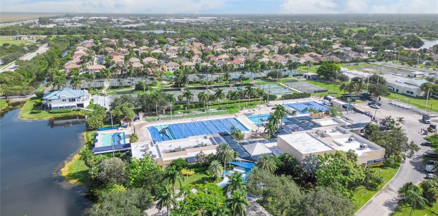 Casa en Coral Springs, Florida 4 dormitorios, 238.2 m2 № 1173168