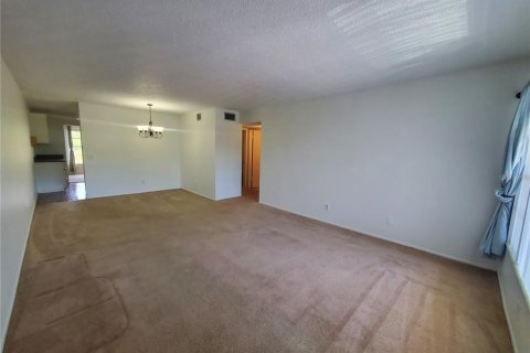 Condominio en alquiler en Clearwater, Florida, 2 dormitorios, 99.41 m2 № 1724819 - foto 3