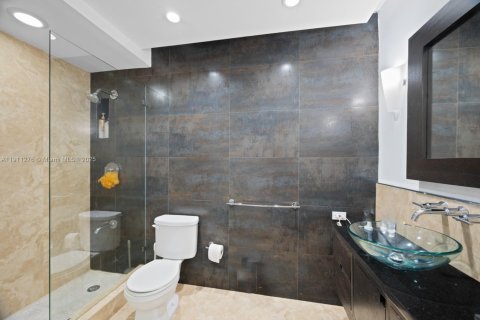 Copropriété à louer à Miami Beach, Floride: 2 chambres, 120.4 m2 № 1968670 - photo 9