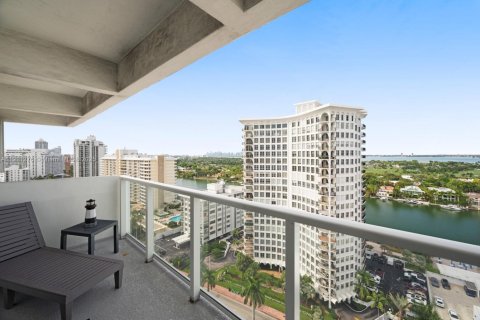 Copropriété à louer à Miami Beach, Floride: 2 chambres, 120.4 m2 № 1968670 - photo 6